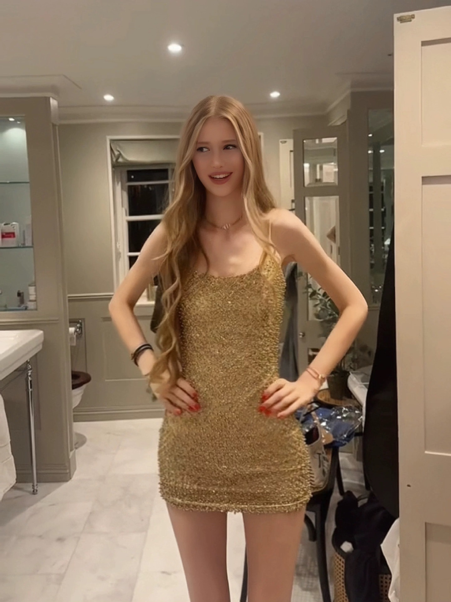 Women Sparkly Rhinestone Embel - đánh giá và giá Sparkly Rhinestone Club Party Dress
